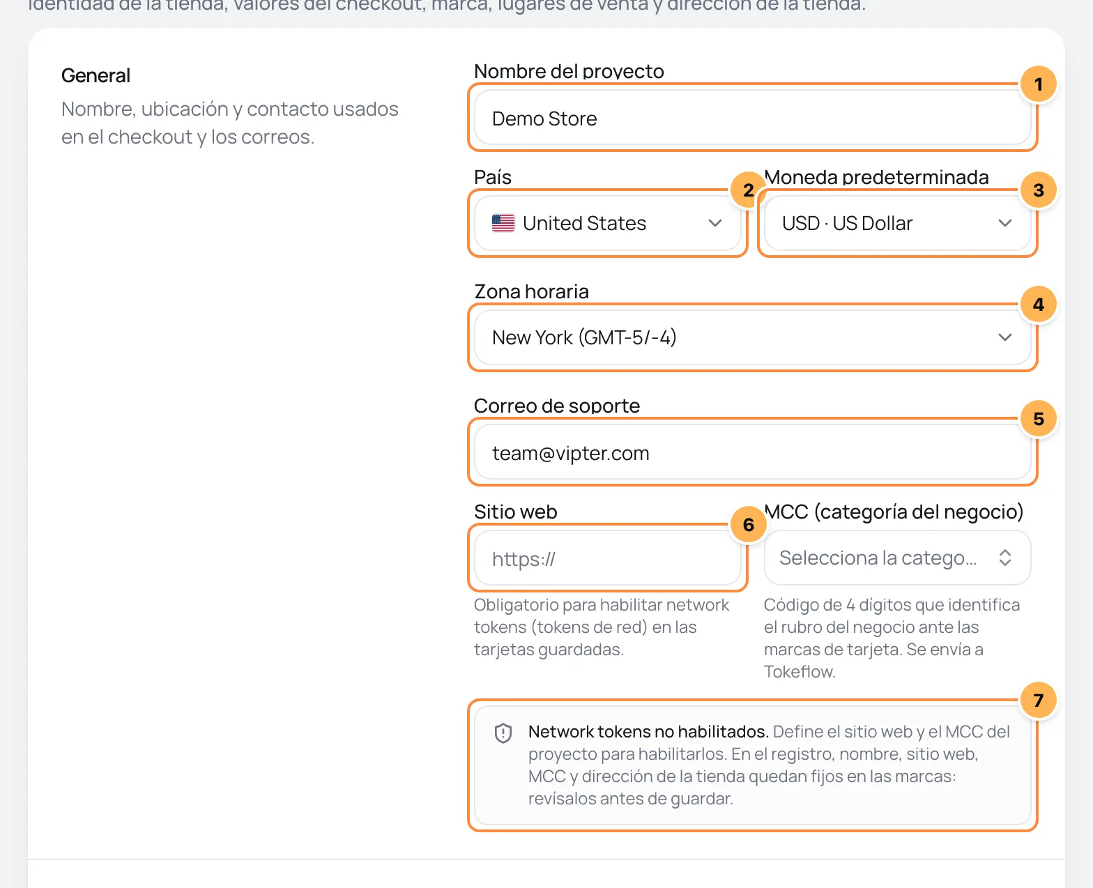 Tarjeta General de la configuración del proyecto con nombre, país, moneda, zona horaria, correo de soporte, sitio y el aviso de network tokens numerados